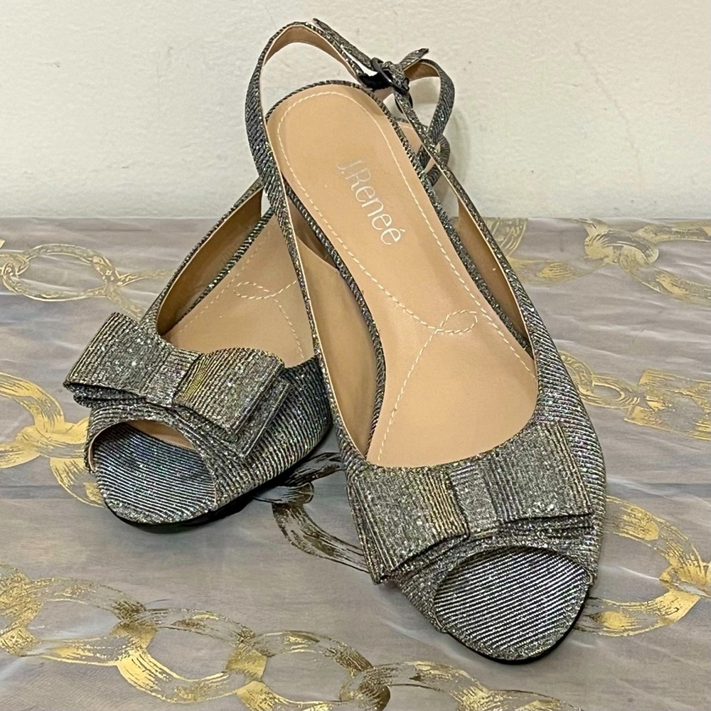 NWOT J.Renee Landan Glittery Pewter Slingback Peep Toe Heel Sandals Glam